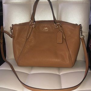 Camel 🐪 colored coach handbag
